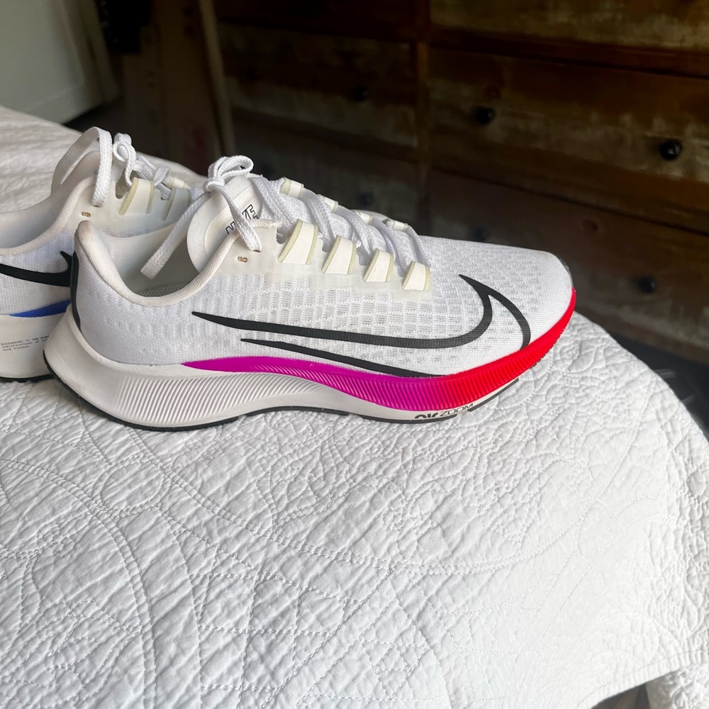 Nike Pegasus running shoes 6.5 brand new